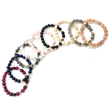 Load image into Gallery viewer, Plain Gold Gemstone Bracelet